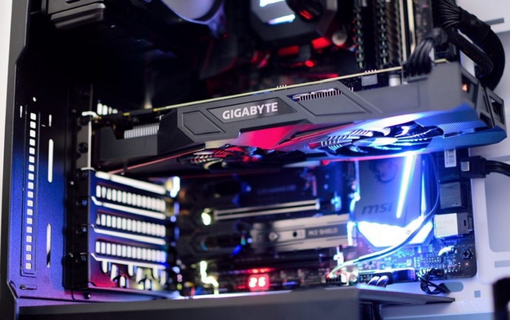 How to Safely Set Up Graphics Card