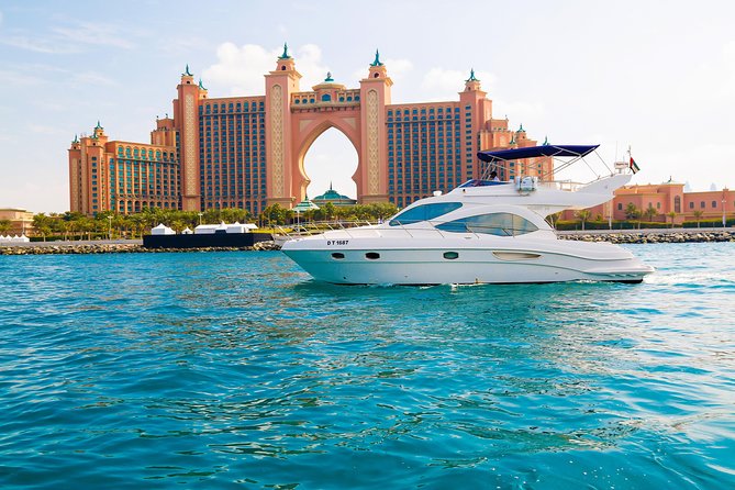 The Ultimate Luxury Yacht Tour Experience in Dubai
