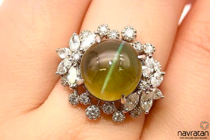 Which Metal Is Best for a Cat's Eye Gemstone Ring?