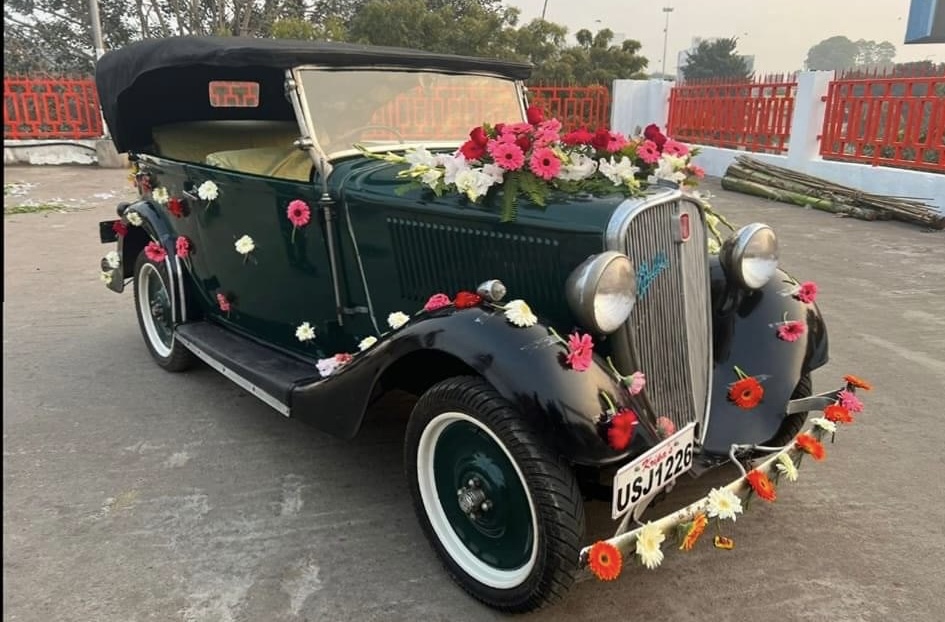 Elevate Your Big Day with Vintage Car Rental for Wedding