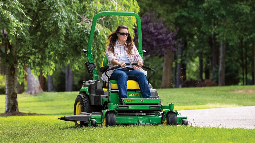 Mechanix Gloves and Greenworks Tools: The Perfect Pair for Safe and Efficient Yard Work