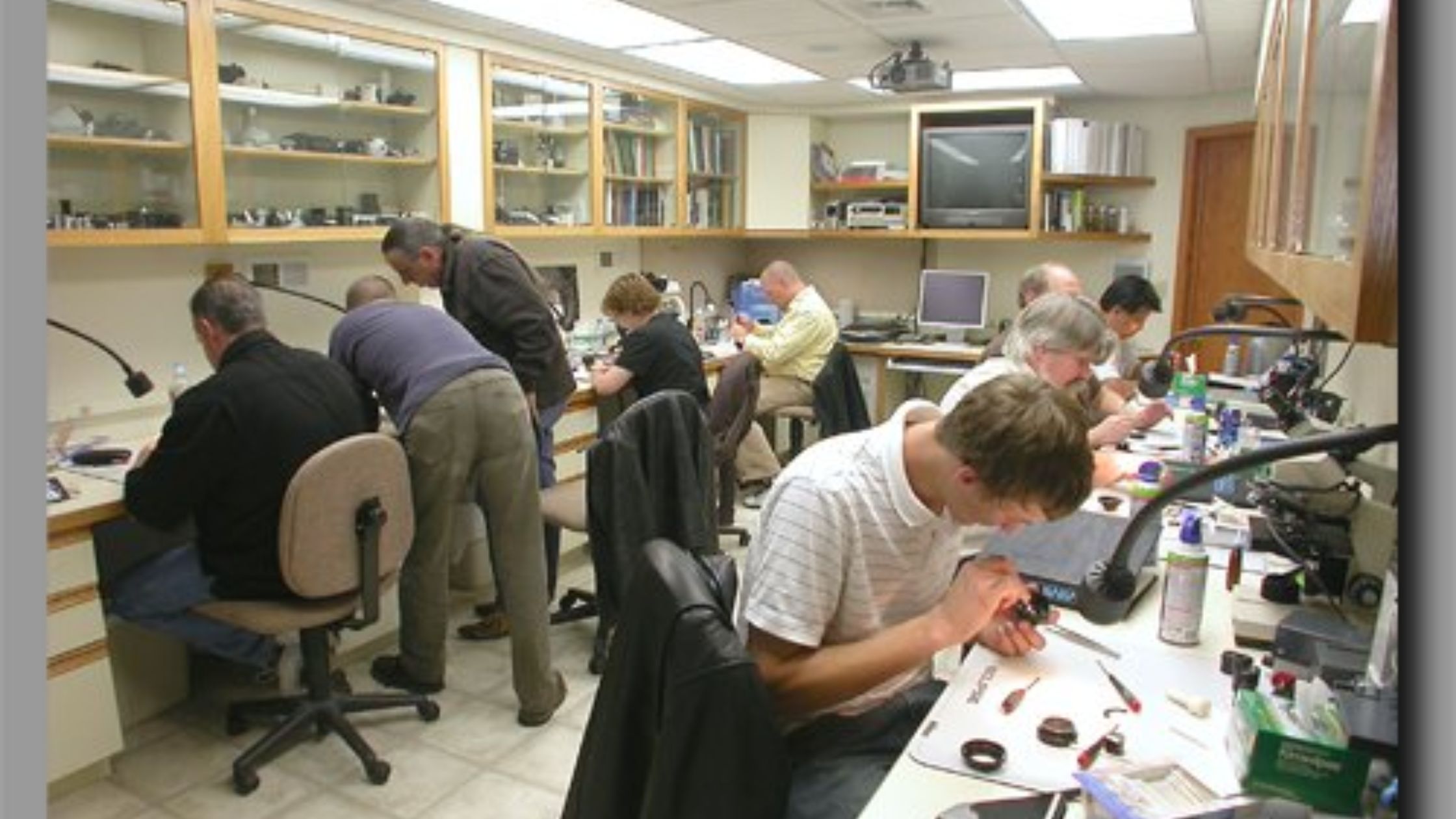 Trusted Microscope Repair Services for Your Lab and Classroom