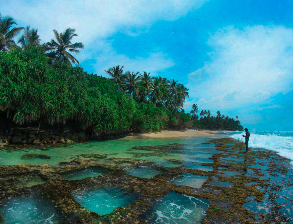 Peace & Paradise: Thalpe Beach, Sri Lanka ?