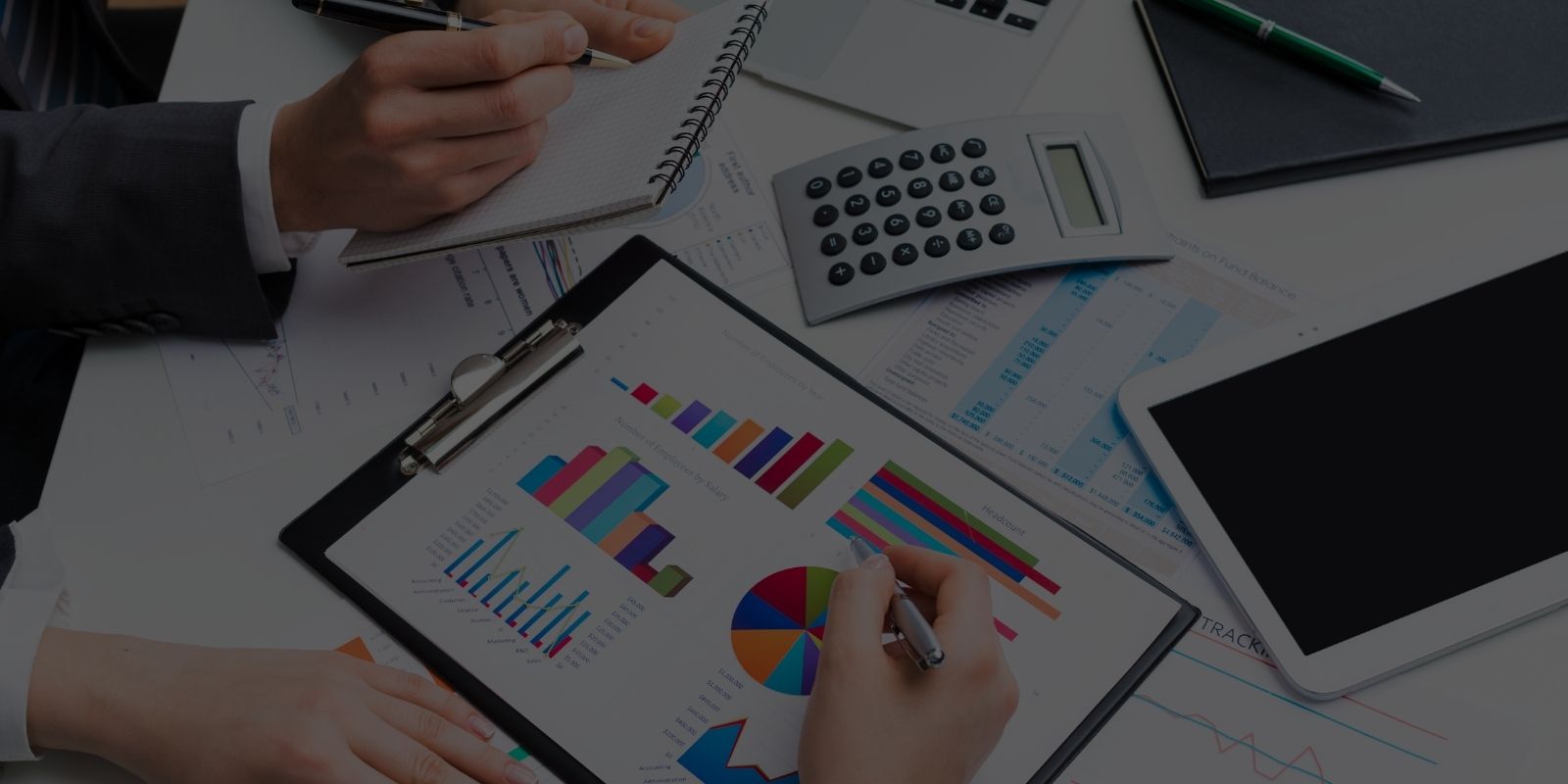 How Accountants in the UK Simplify Your Financial Journey