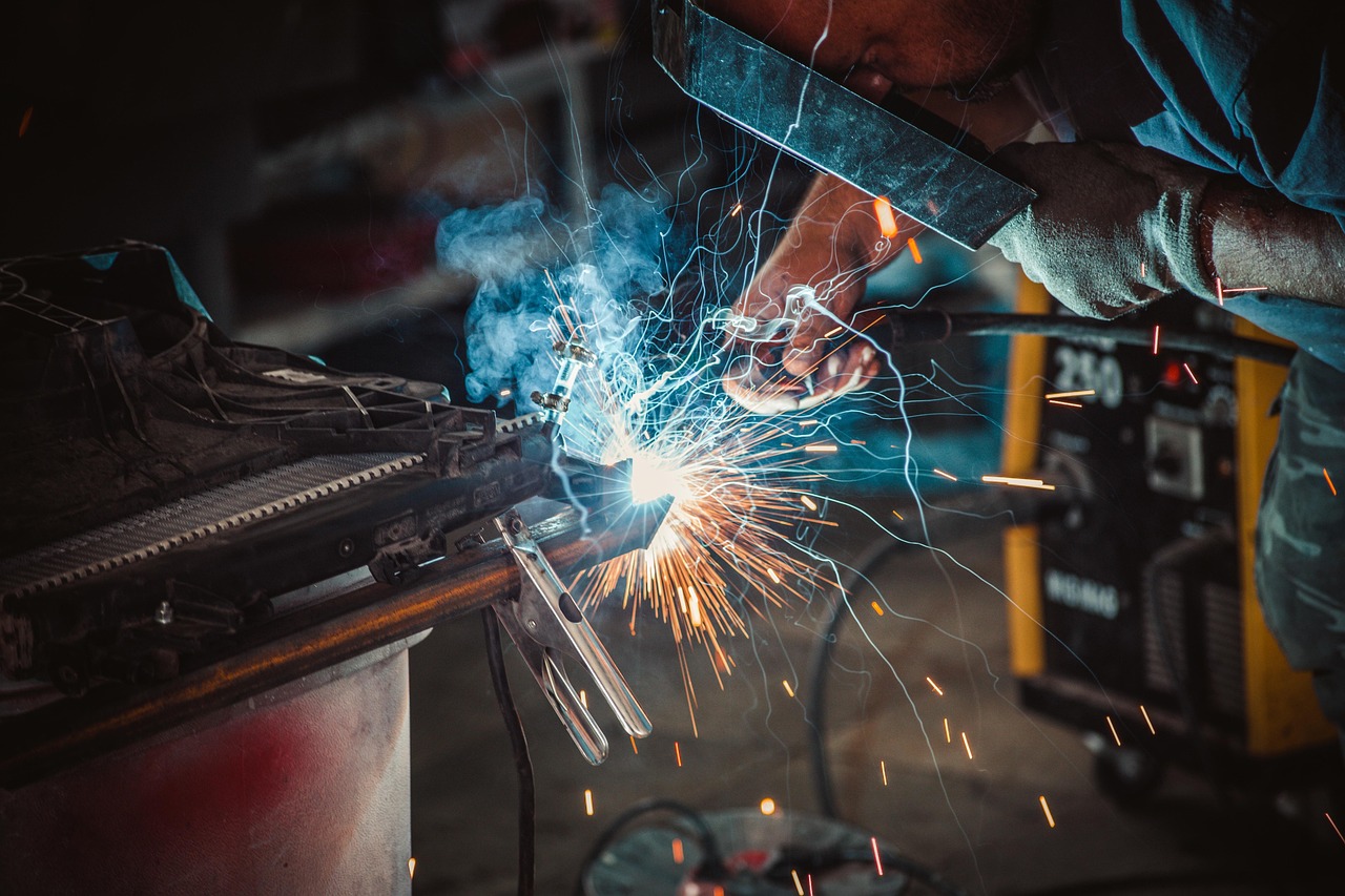 MIG Welding in Cambridge, Canada | Quality Metal Welding | Custom Engineering!