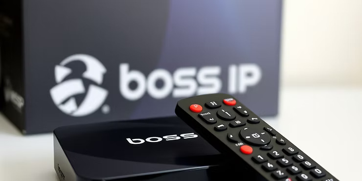 Bringing Home Hindi Entertainment with the Right IPTV Set Top Box