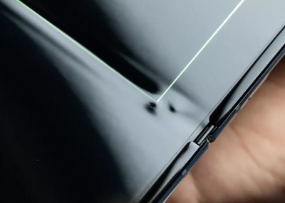 Galaxy Fold shows screen problems Only 48 hours of Use!