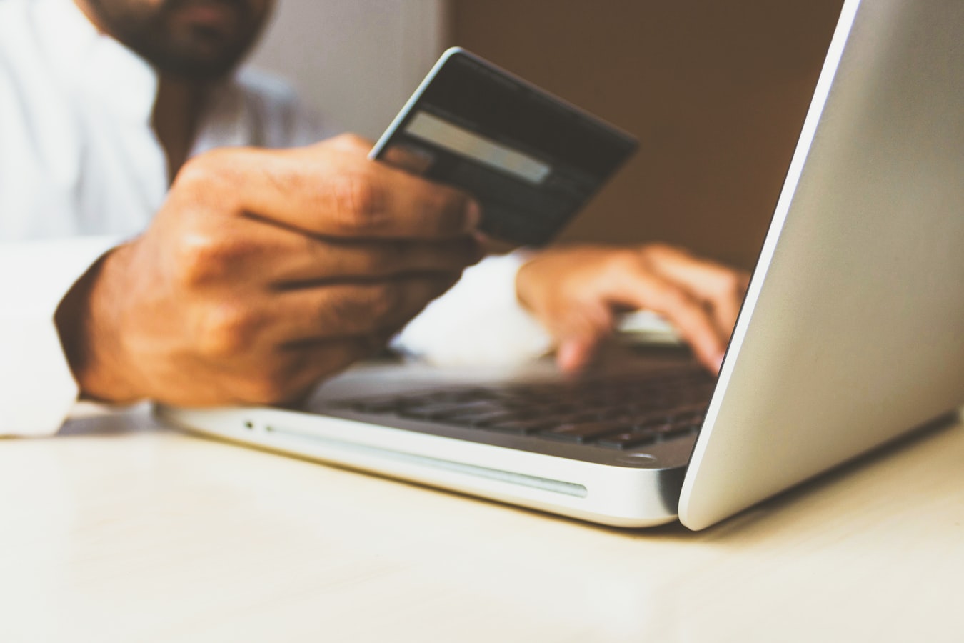 7 Tips to Buy Online Safely in Qatar