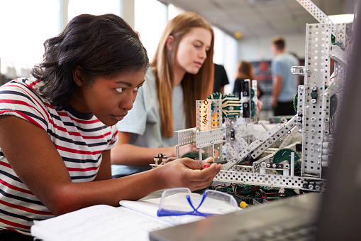 STEM Learning Kits: A New Era of Learning