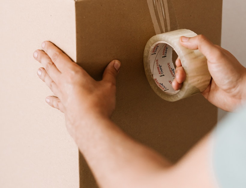 Step by step instructions to pack hanging garments for moving