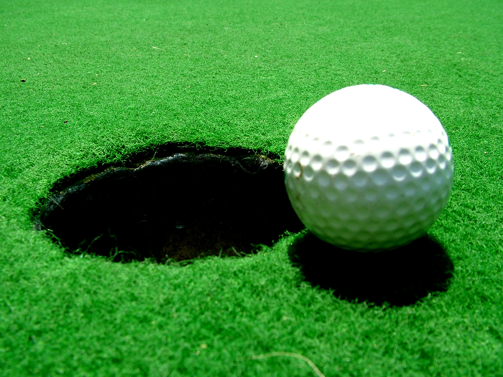 Golf Ball Market Share, Revenue and Growth Analysis Report Till 2030 | Value Market Research