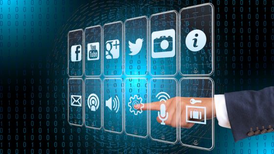 Navigating Parenthood in the Digital Age: Challenges and Strategies