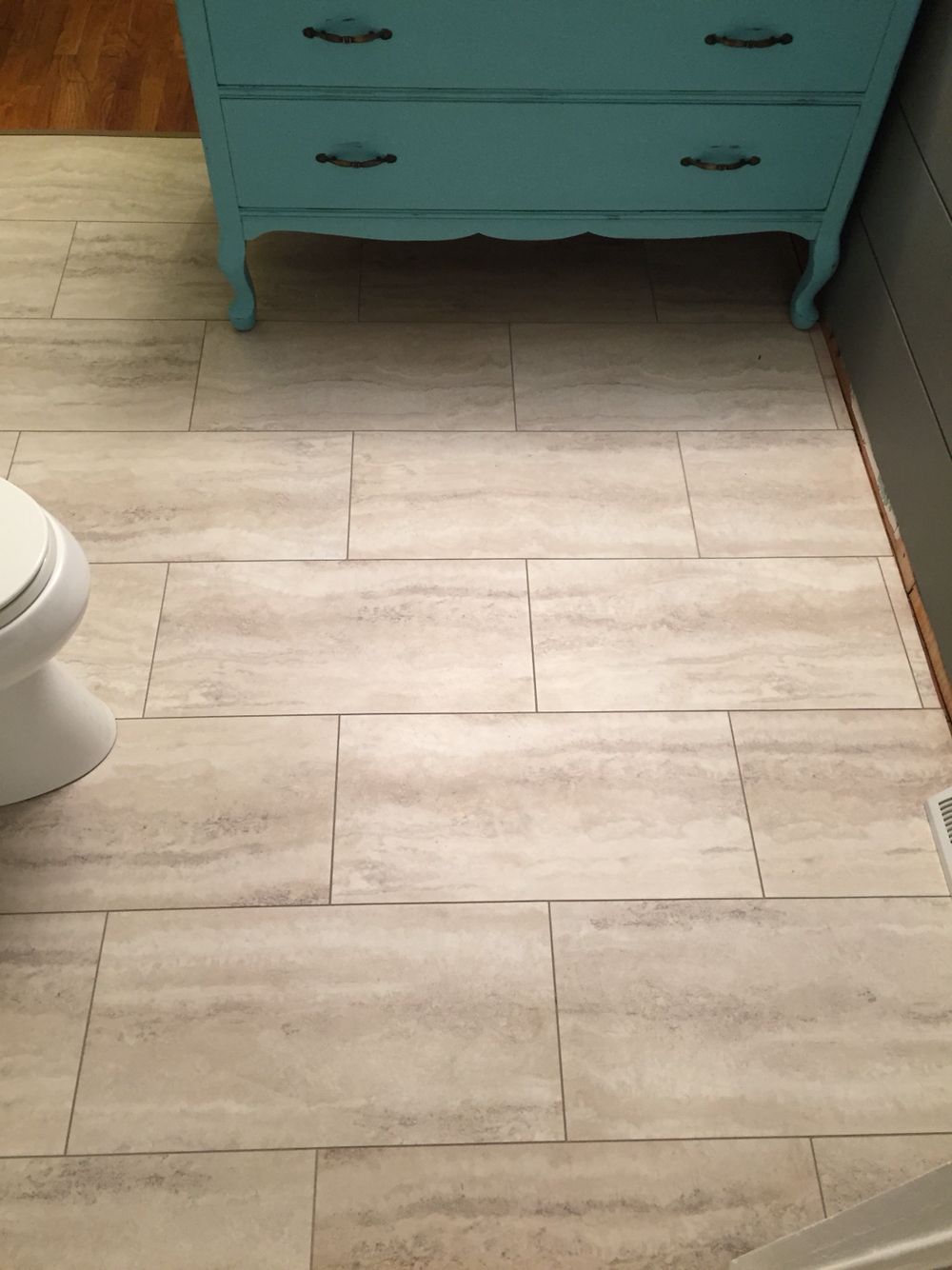 What is Peel and Stick Flooring?
