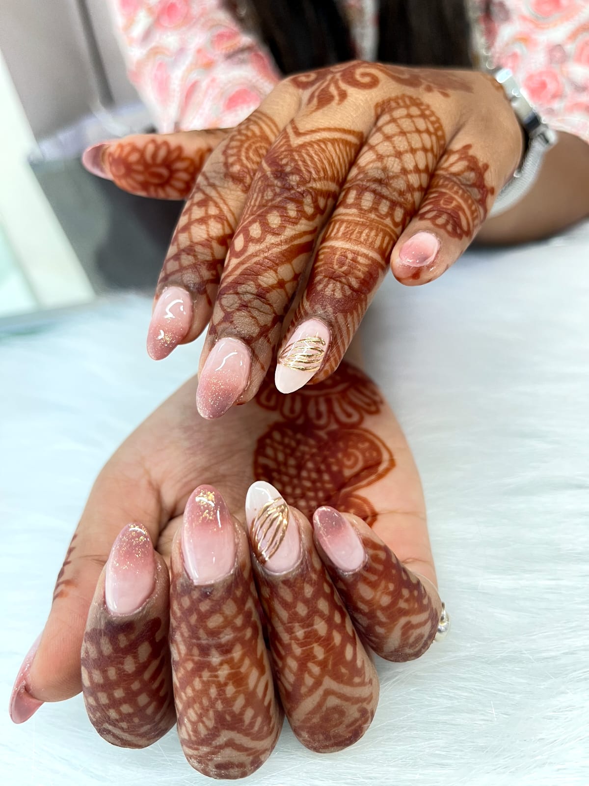 What is the price of nail art in best Nail salon in Kolhapur ?