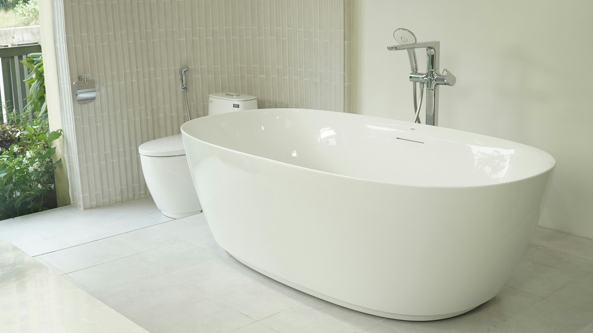 Unwind and Unplug: The Benefits of AV Tub Therapy