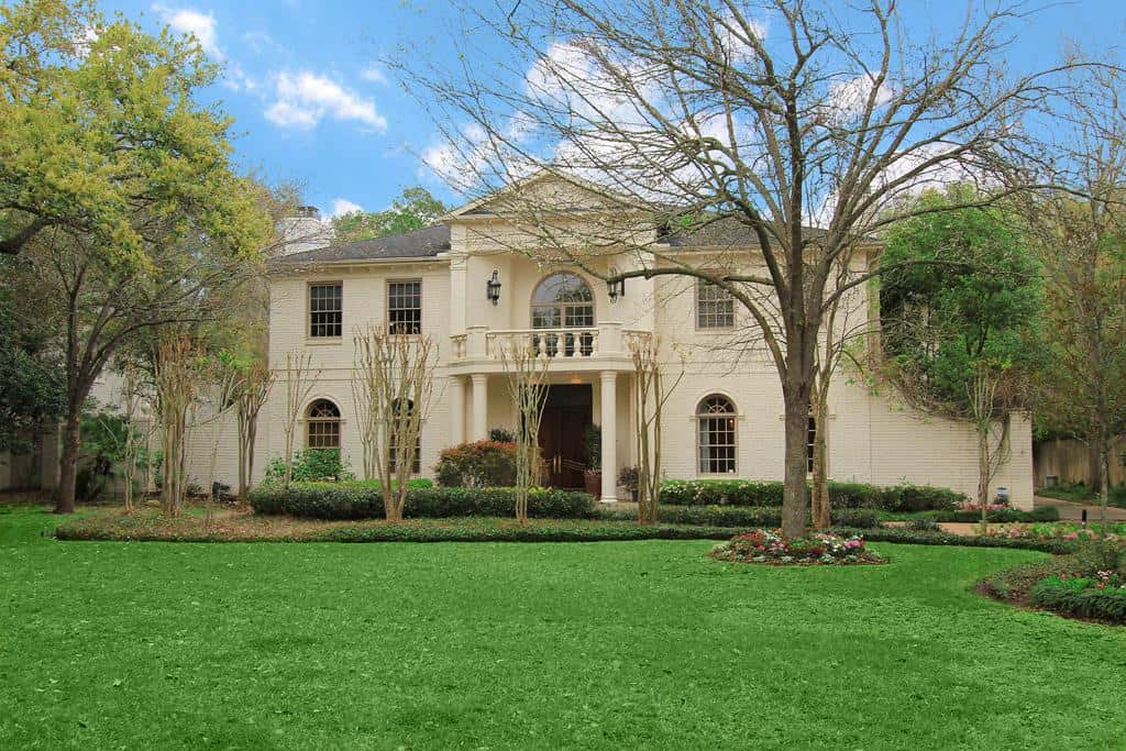 Choose the Luxury Home Builders in Houston for Stress-Free Dream Completion