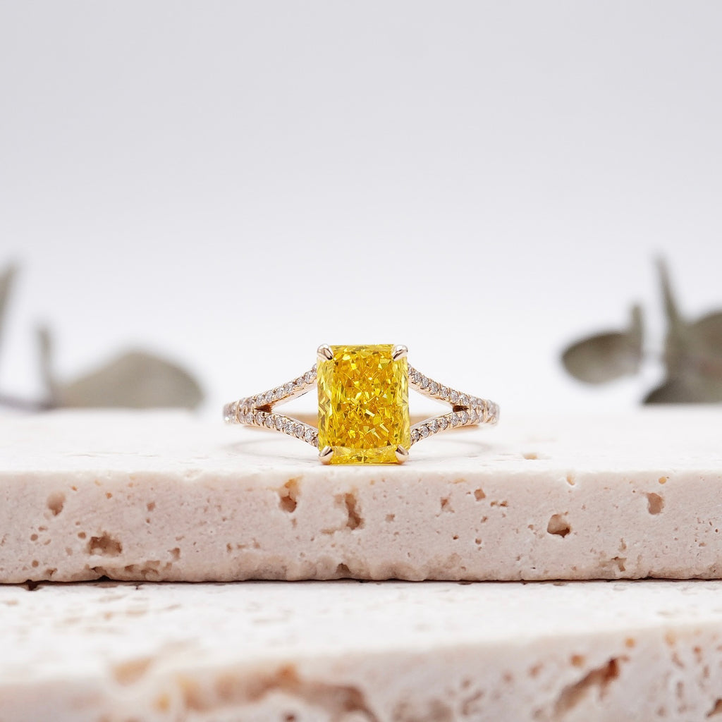 The Bold Beauty of Yellow Diamond Rings: A Statement of Love