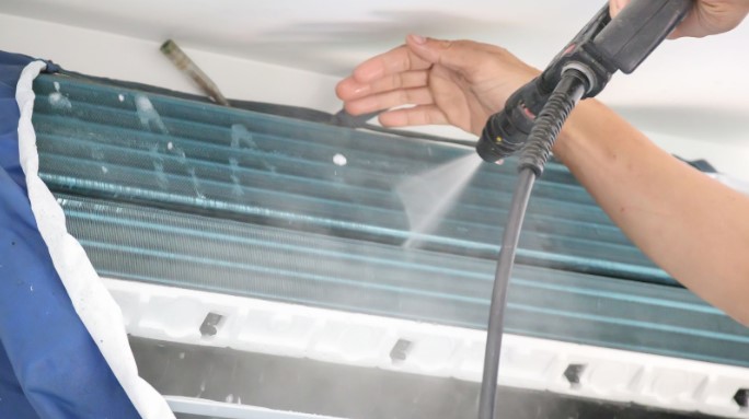 How to Clean AC Ducts Mold Effectively: Avoidance and Elimination