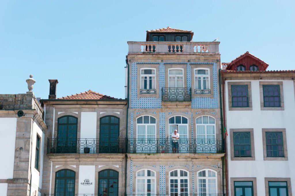 Real Estate Investment: Strategies, Risks, and Opportunities in the Property Market