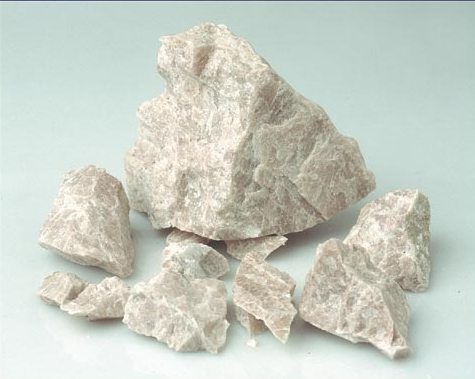The Hidden Benefits of Soda Feldspar in Porcelain Production
