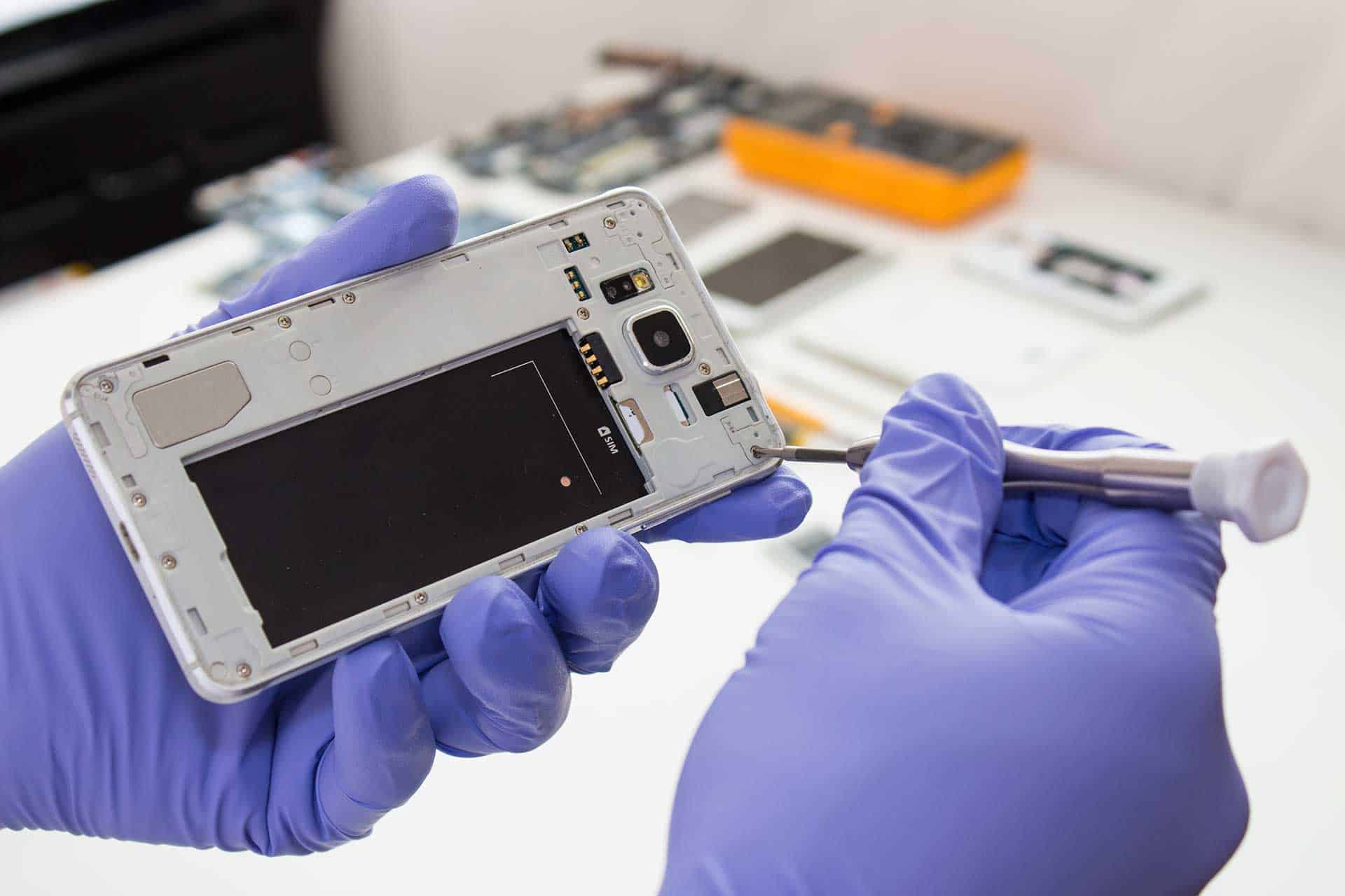 Debunking Common Myths About Mobile Phone Repairs