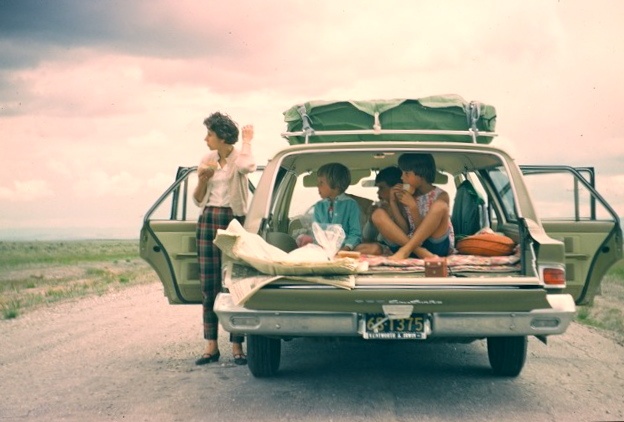 Why Renting a Car is Ideal for Family Vacations in India