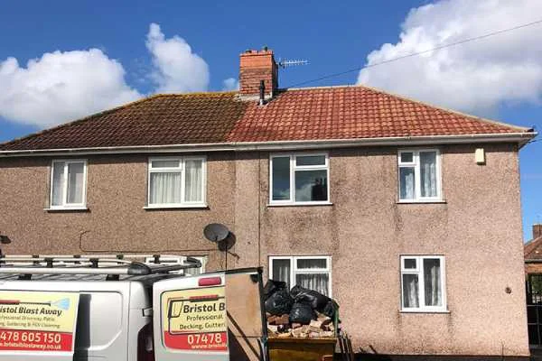 Why Is Roof Cleaning Crucial Before the Cold Weather Strikes?