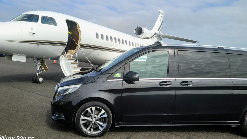 Smooth Journeys Begin Here - Premium Airport and Harbour Transfers in Belfast